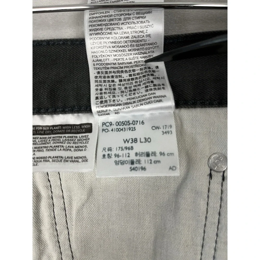 LEVI'S Jeans 505 Men's Size 38x30 Gray Regular Fit Straight Leg Cotton Cowboy